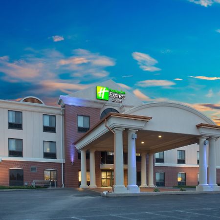 Holiday Inn Express Hotel & Suites Concordia Us 81, An Ihg Hotel Exterior photo